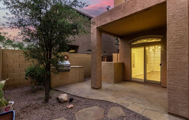 4 beds, 2.5 baths, $2,200, Unit #1171