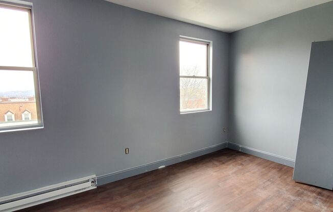 4925 Friendship Ave. Apt. 14