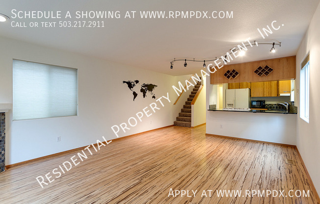 8959 N EXETER AVE