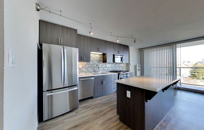 2 beds, 1 bath, 1,042 sqft, $3,440, Unit 212