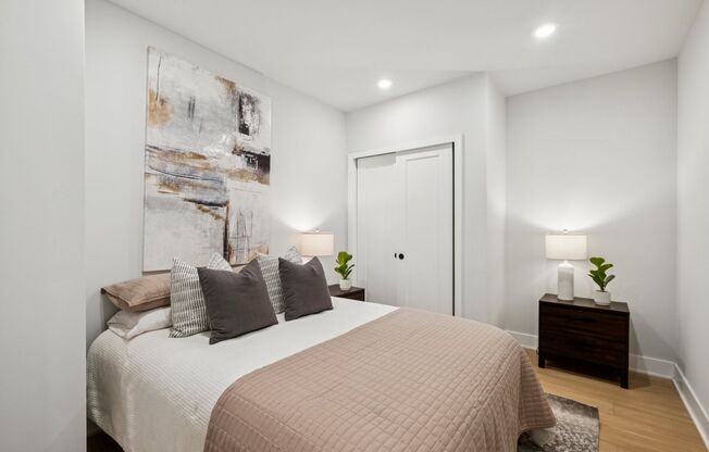 2 beds, 1 bath, 779 sqft, $1,750, Unit 105