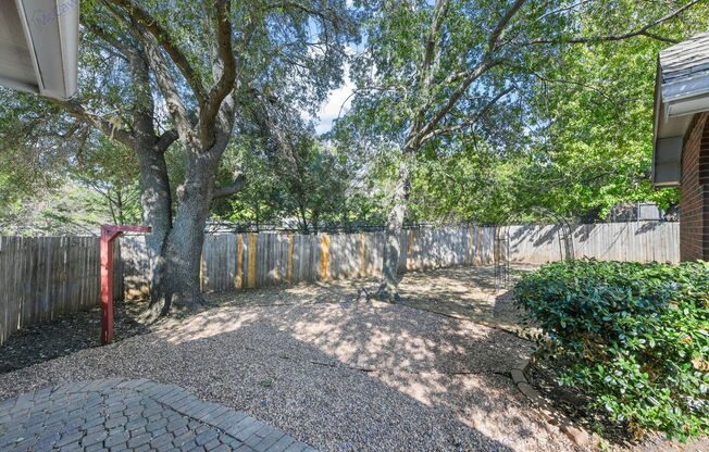 3 beds, 2 baths, 1,818 sqft, $2,395