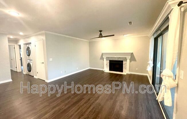 2 beds, 2 baths, 1,060 sqft, $2,200