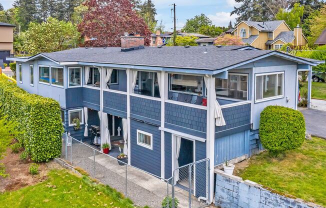 Rare Find: Flexible Living and Stunning Views in Des Moines, WA