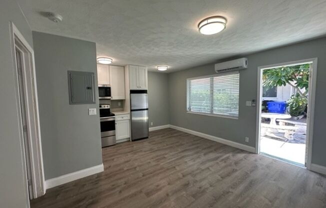 1 bed, 1 bath, $1,695, Unit 01-4246 Seagrape Drive