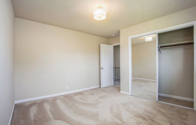 2 beds, 1.5 baths, $2,900, Unit 2150 Santa Clara Ave #F