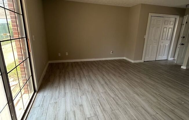 Welcome to Cleveland St Apartments.