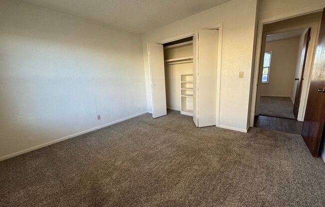 2 beds, 1 bath, $1,050