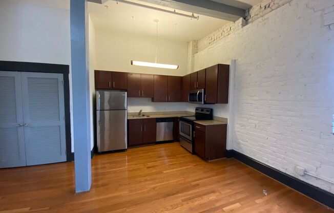 1 bed, 1 bath, 513 sqft, $895, Unit Apt #15