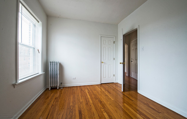 8155 S Ingleside
