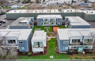ONE MONTH FREE! Ironwood Greens | Studio, 1 & 2 Bedroom Apartments
