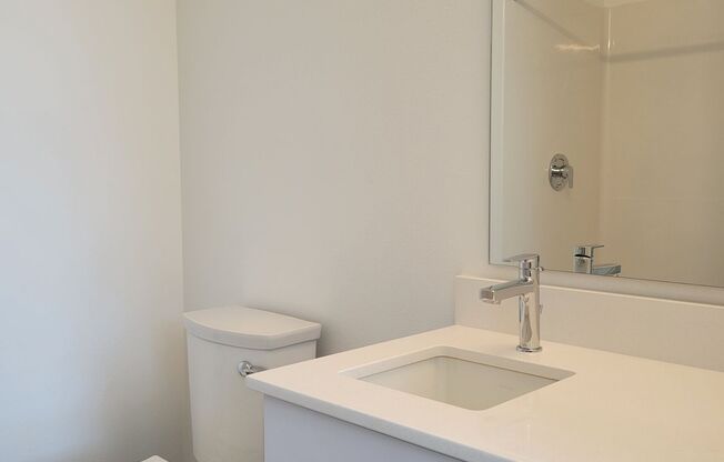 Studio, 1 bath, 403 sqft, $1,590, Unit 520