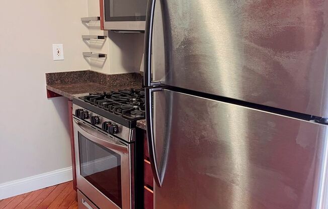2 beds, 1.5 baths, $1,950, Unit # 417
