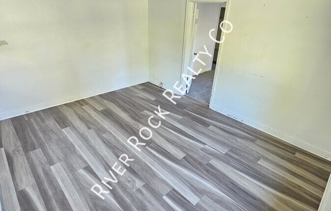 2804 LINCOLN AVE