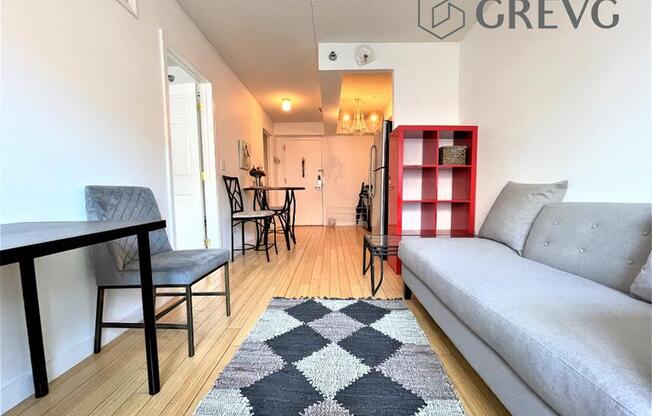 1 bed, 1 bath, 430 sqft, $3,200, Unit S6J