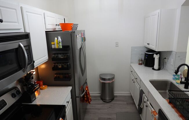 3 beds, 2 baths, $1,795, Unit UNIT 625