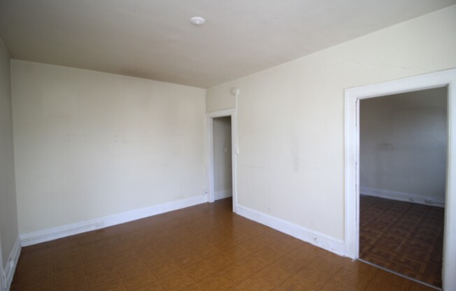 1 bed, 1 bath, 2 sqft, $950, Unit #403