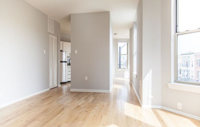 1 bed, 1 bath, 600 sqft, $2,495, Unit 3266 - 2E