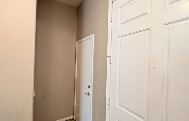 AVAILABLE NOW IN HIGLEY GROVES!!!!