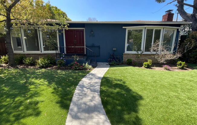 Beautiful 4 bedroom 3.5 bath home in the Silver Triangle neighborhood close to Fryman Canyon Trail