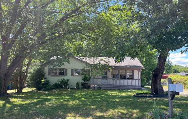 Beautiful Ranch Home In Raleigh, Available Now!