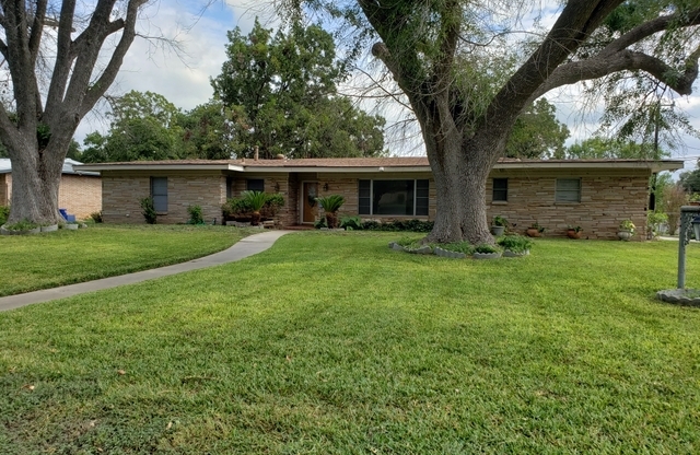 600 ANTLER DR