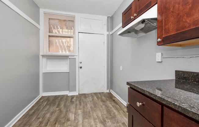 2 beds, 1 bath, 1,000 sqft, $1,554, Unit 4238 - 2W