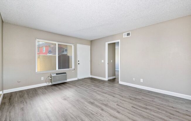 2 beds, 2 baths, $2,495, Unit 43