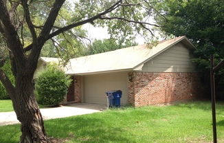 3 beds, 2 baths, $1,495