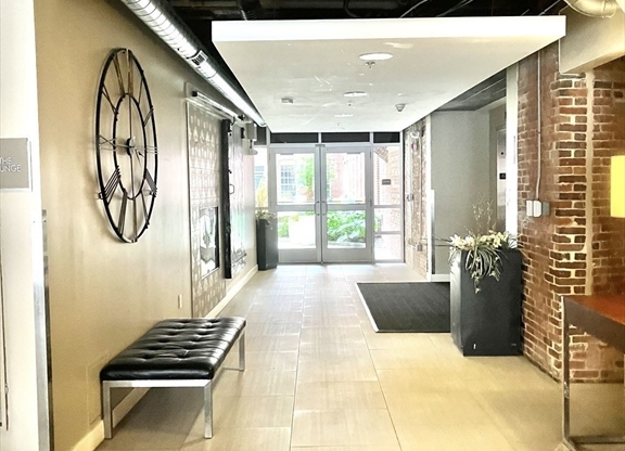 2 beds, 2 baths, 1,425 sqft, $3,000, Unit 355