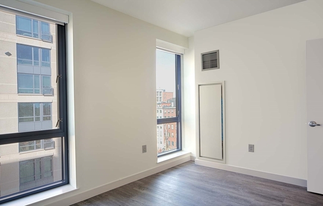 2 beds, 2 baths, 1,160 sqft, $5,715, Unit 514