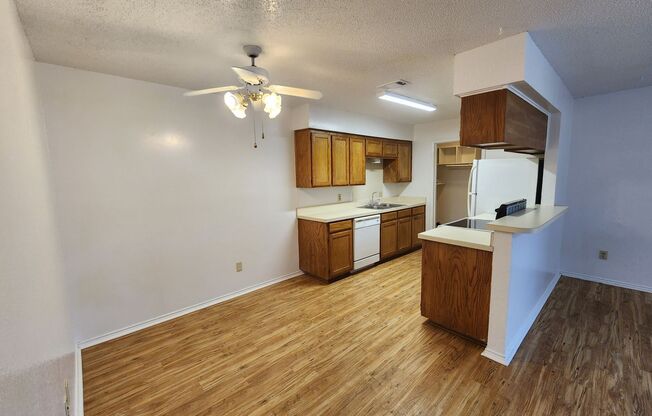 Cozy 3 Bedroom Duplex in Burleson