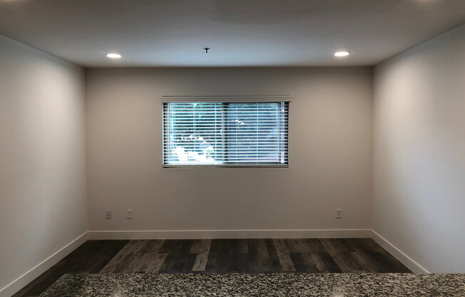 1 bed, 1 bath, 570 sqft, $2,095, Unit 205