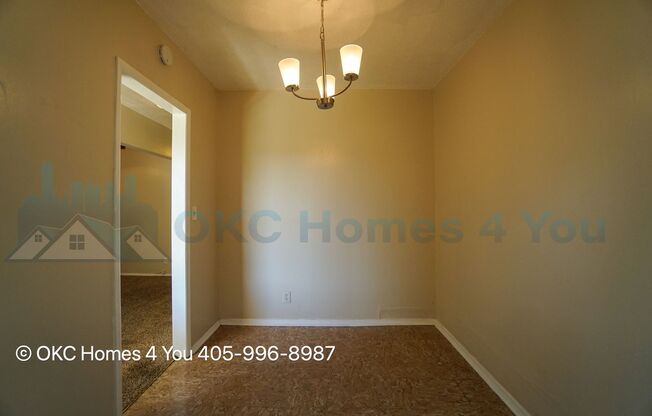 3 beds, 1.5 baths, $1,025