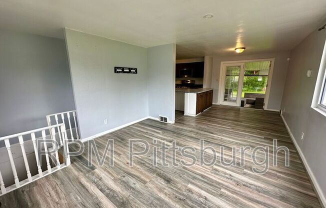 319 ELFORT DR