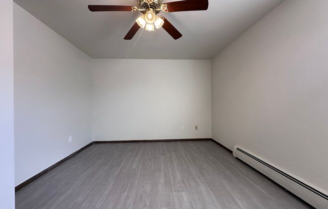 1 bed, 1 bath, 500 sqft, $745, Unit Apt. 8