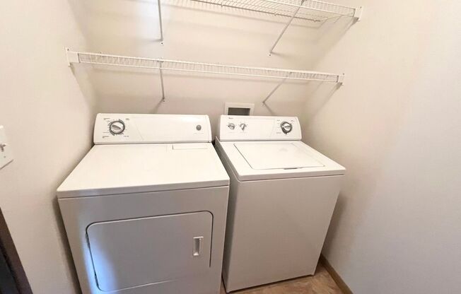 3 beds, 2 baths, 1,160 sqft, $1,360, Unit 800-301