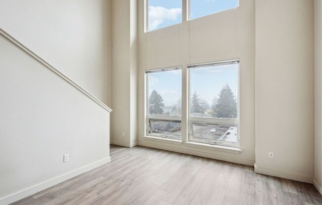 1 bed, 1 bath, 812 sqft, $1,800