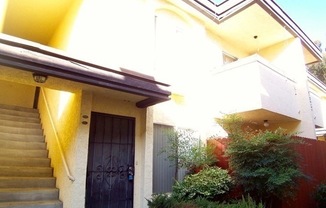 FOR RENT - Mira Mesa Carroll Canyon Gardens 1st Floor Condo, Large Bedroom, Open Layout, Private Patio