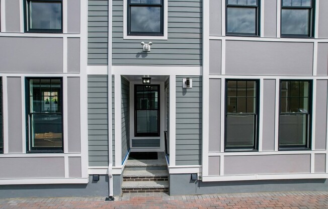 9 MARSH ST