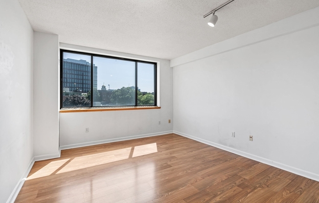 169 Monsignor Highway 21