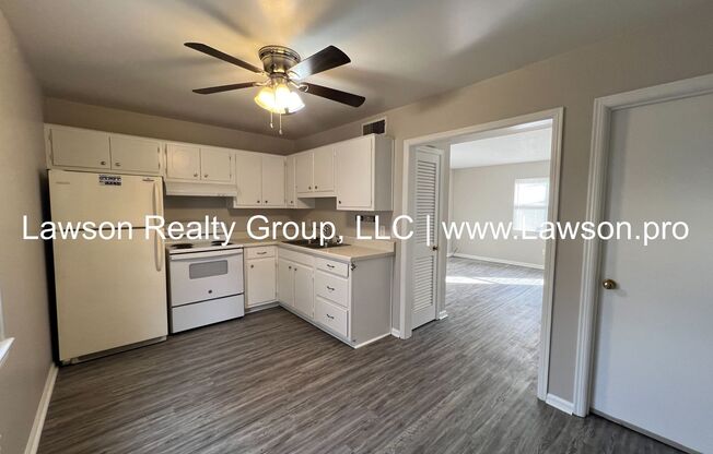 2 beds, 1 bath, 875 sqft, $1,295, Unit Winborne 1329