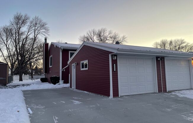 3 Bed Town Home in West Fargo