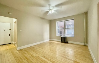 652 W 189 ST