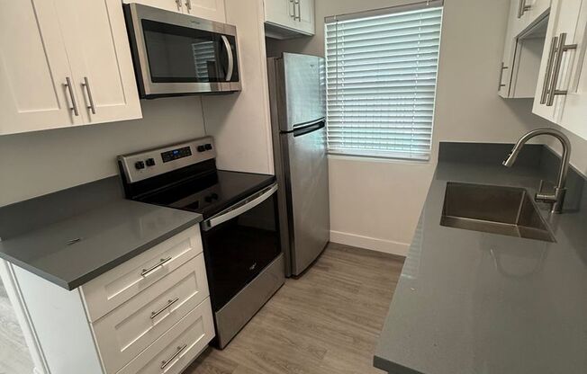 1 bed, 1 bath, 600 sqft, $2,275, Unit 9