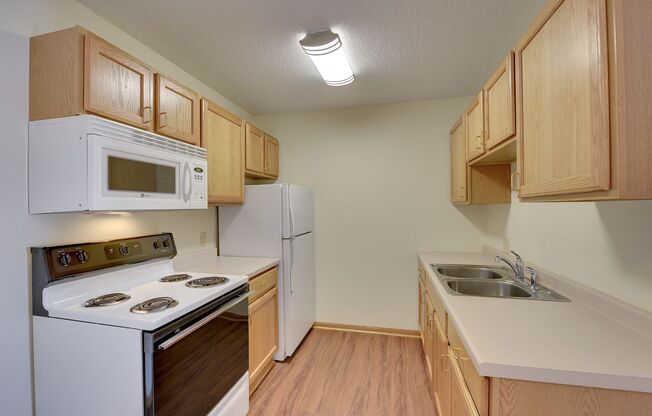 2 beds, 1 bath, 726 sqft, $1,295, Unit 799-205