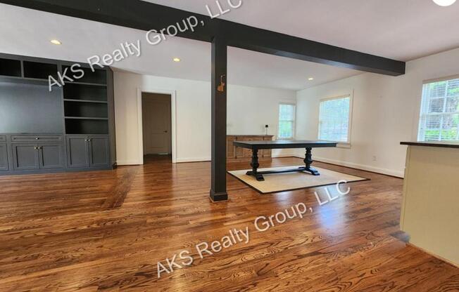 2705 11 AVE S