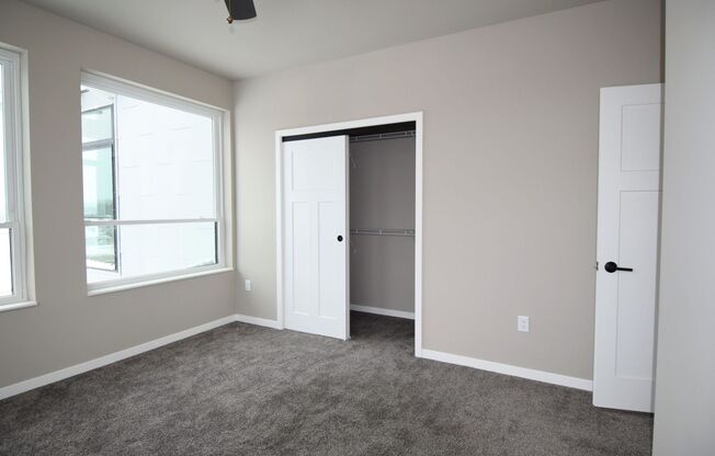 2 beds, 2 baths, 1,140 sqft, $2,575, Unit 5604-215