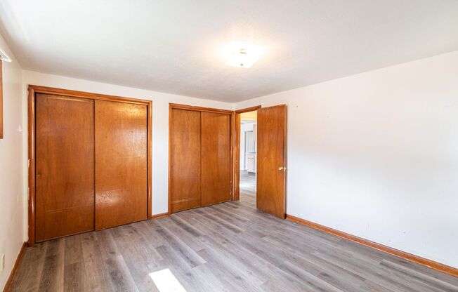 2 beds, 1 bath, $1,380