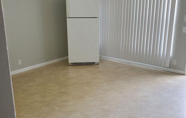 1210 Roberts, 1211 Howell, 1303 N. 12th, 1303 1/2 N. 12th